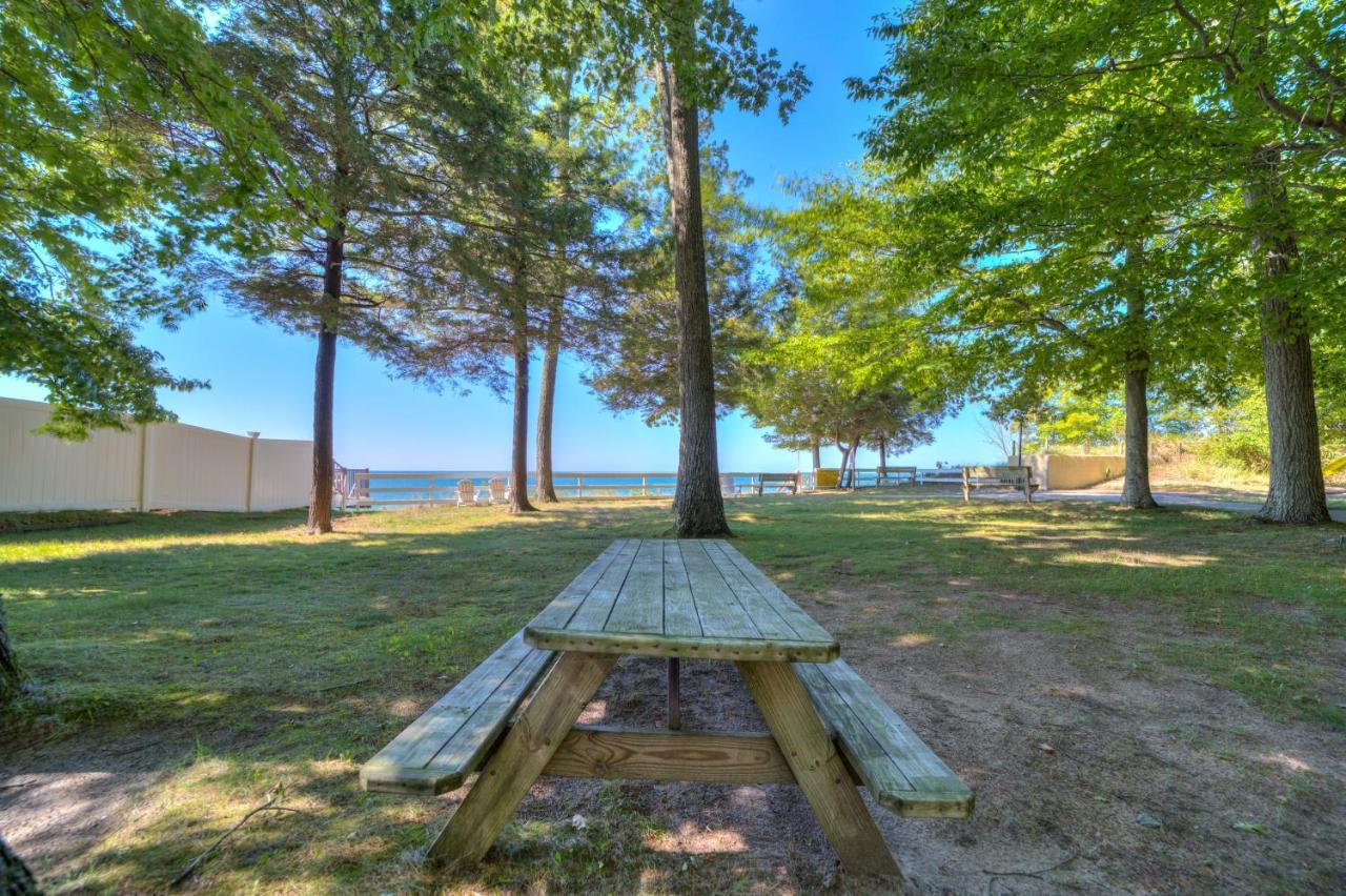 Scenic Drive Resort Muskegon Εξωτερικό φωτογραφία